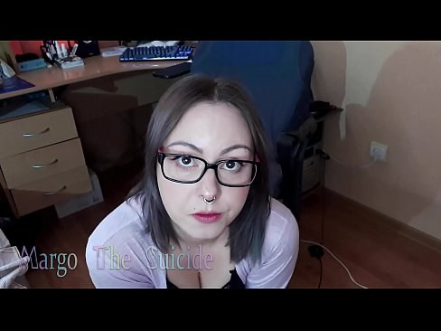❤️ Ragazza sexy con gli occhiali succhia il dildo profondamente sulla macchina fotografica ❤️❌ Slutsal it.xxxshake.ru
